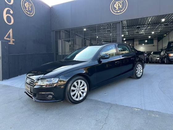 AUDI A4 2.0 TFSI AMBIENTE 183CV GASOLINA 4P MULTITRONIC AUDI A4 2.0 TFSI AMBIENTE 183CV GASOLINA 4P MULTITRONIC